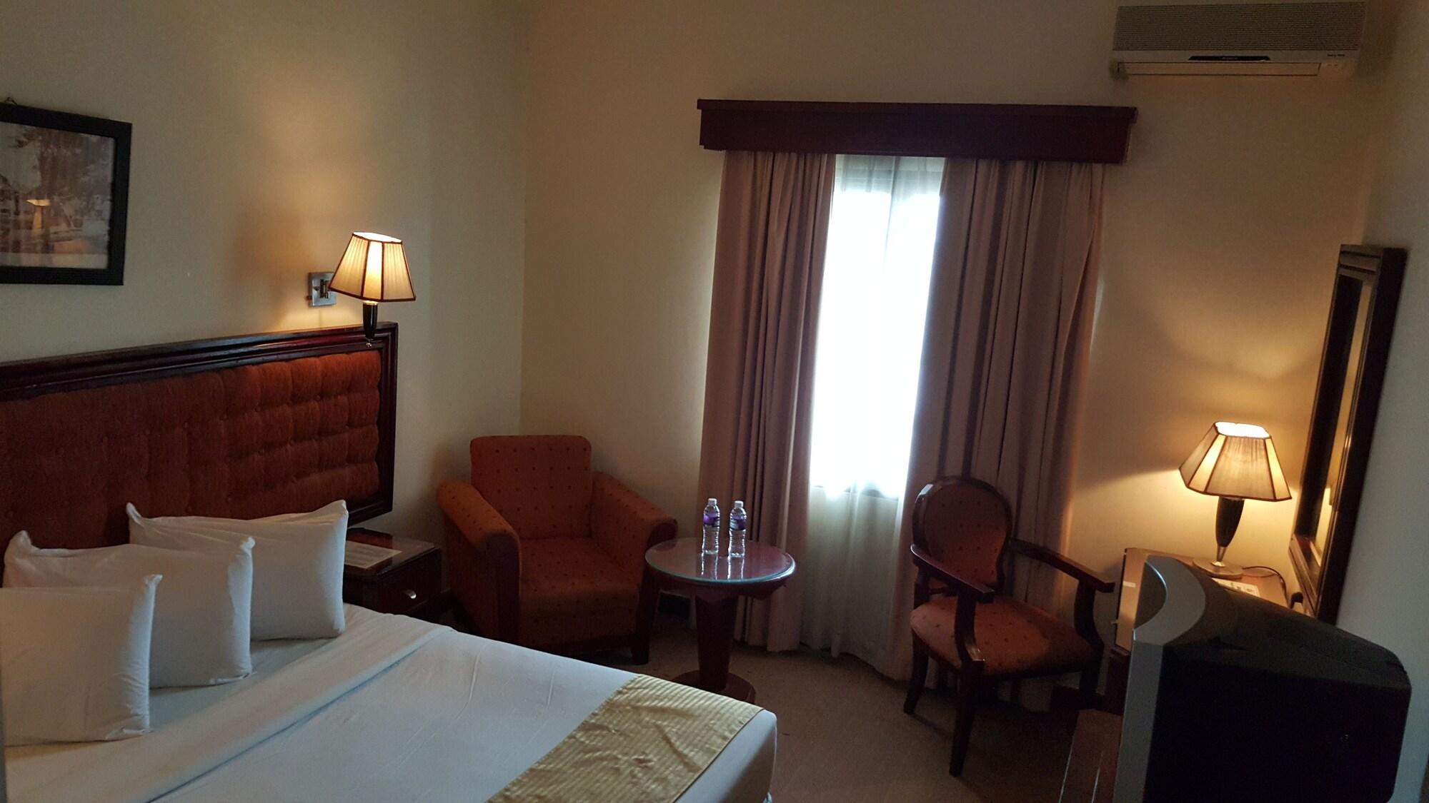 Harbourbay Amir Hotel Batam Zewnętrze zdjęcie